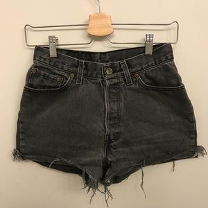 Black high waisted Levi’s shorts